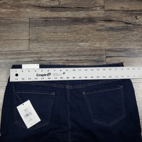 Nydj skinny lift tuck slim jeans - Picture 10 of 16